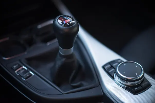 エーゼットユーアール カジノ Android/iOS アプリ